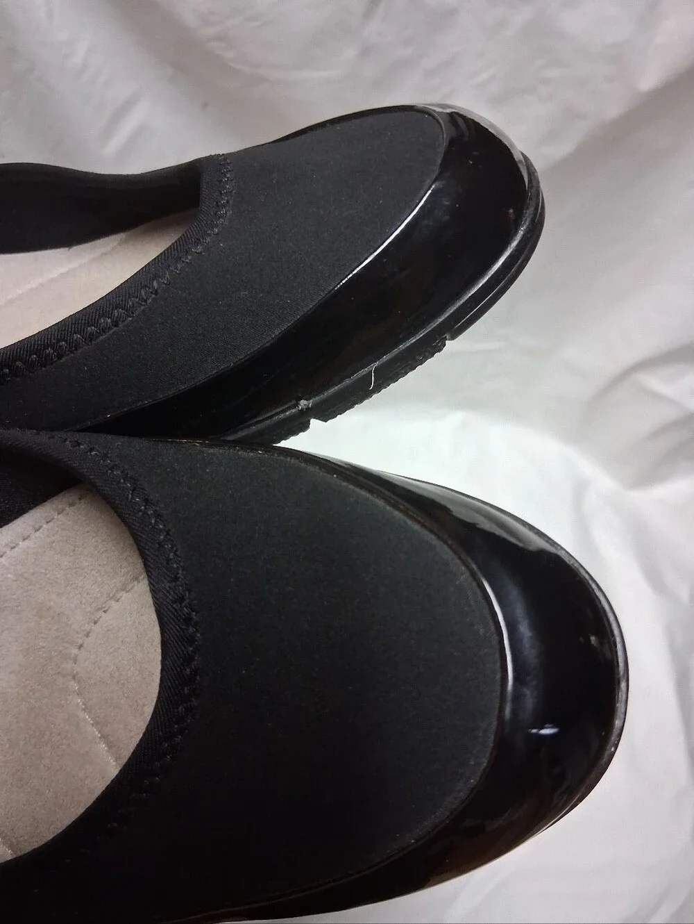NWOT Liz Claiborne Flex Black Patent and Fabric Wedge Flats Sz 8.5